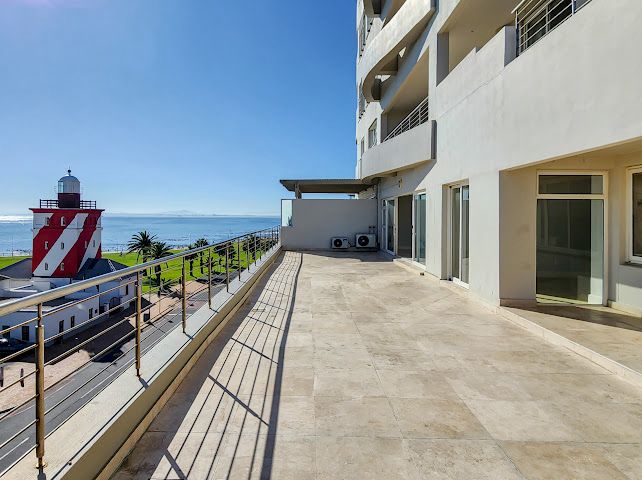 To Let 3 Bedroom Property for Rent in Mouille Point Western Cape